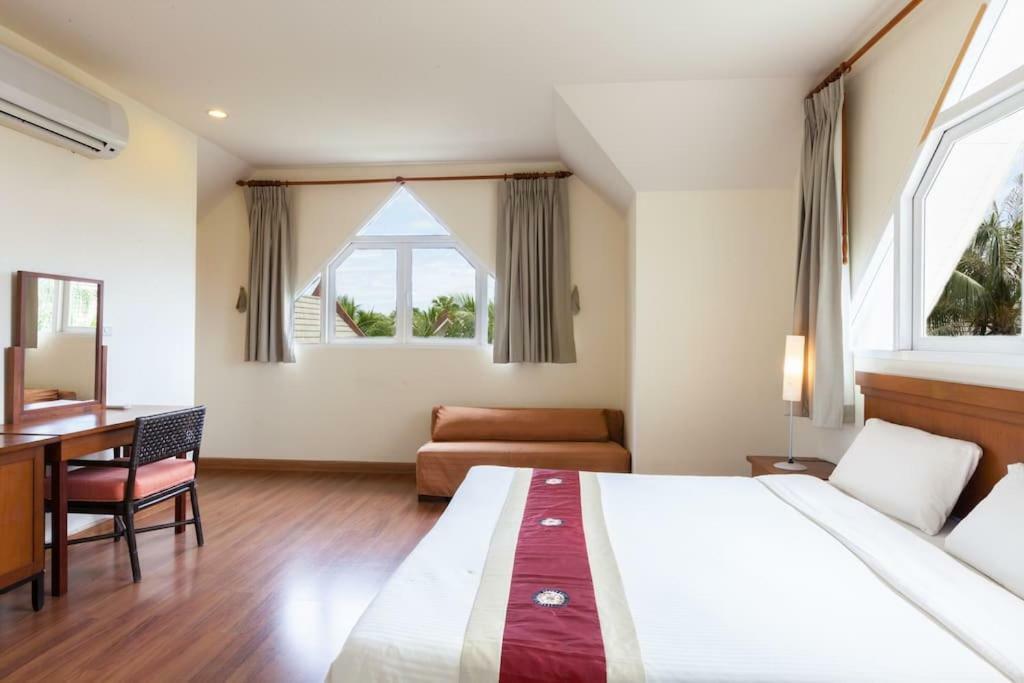 Baan Talay Samran 4 Bedrooms Villa With Beach And 3 Pools Cha-Am Zewnętrze zdjęcie